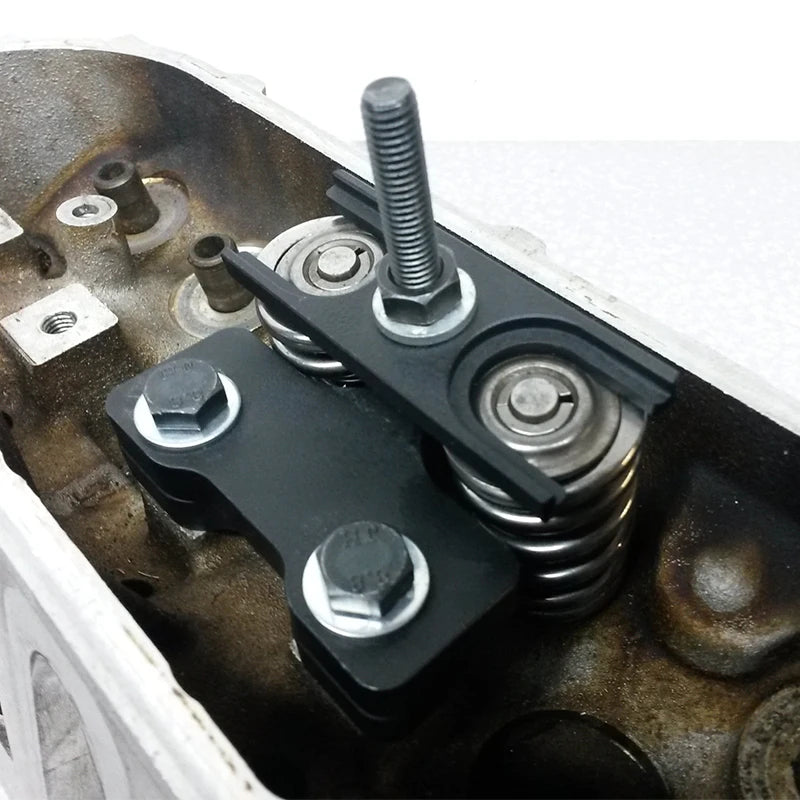 LS Valve Spring Compressor Tool – Fits 4.8/5.3/5.7/6.0/6.2 LS1 LS2 LS3 LS6 – GM Chevy LSX Engines